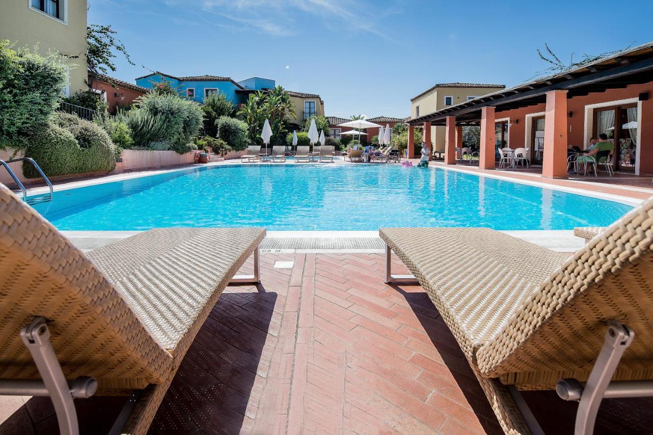 cazare-cu-piscina-sardinia-italia-borgo-degli-ulivi-09