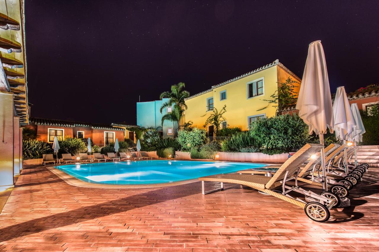 cazare-cu-piscina-sardinia-italia-borgo-degli-ulivi-11