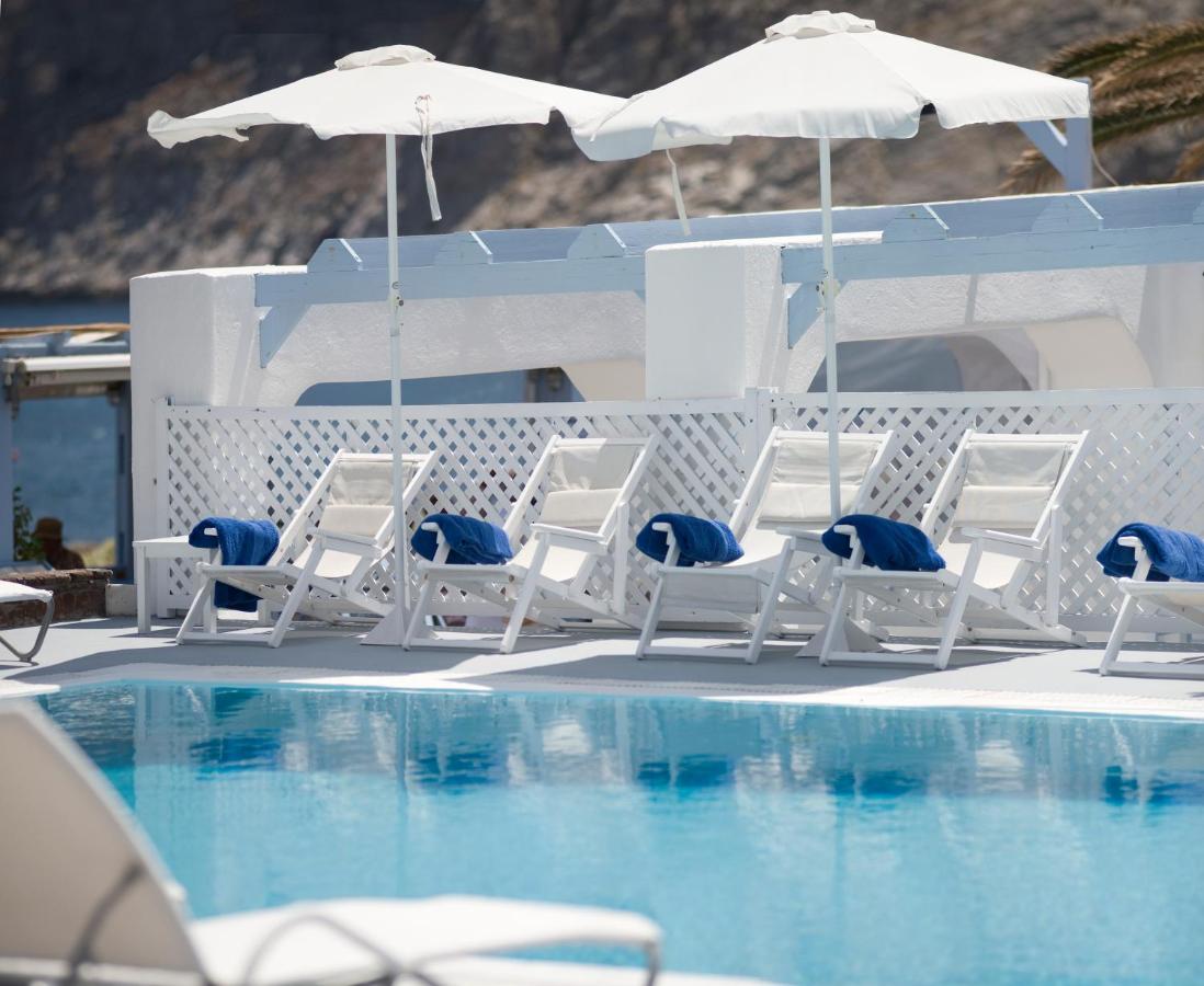 cazare-cu-piscina-aer-liber-grecia-santorini-poseidon