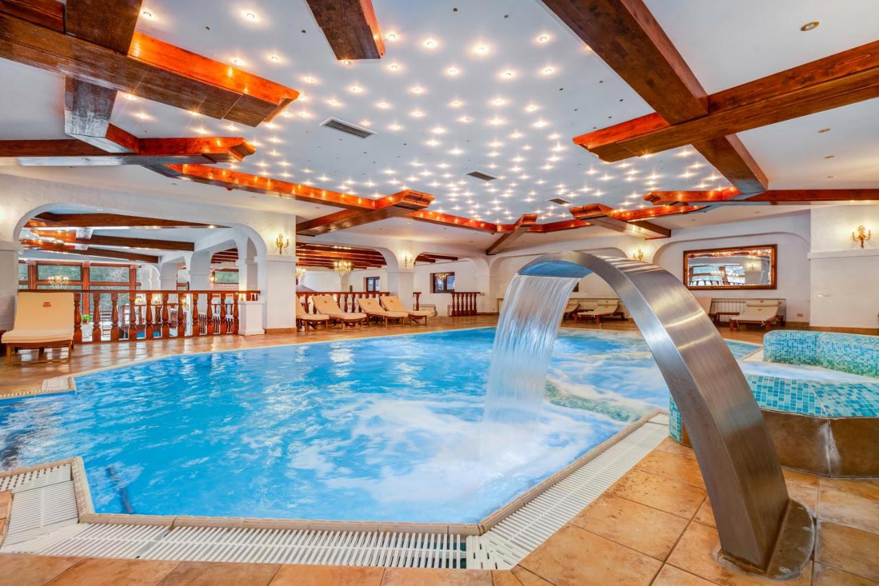 hotel-aurelius-imparatul-romanilor-poiana-brasov-cazare-cu-piscina-incalzita-interioara-03