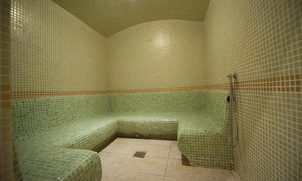 hotel-escalade-poiana-brasov-cazare-cu-piscina-incalzita-interioara-spa