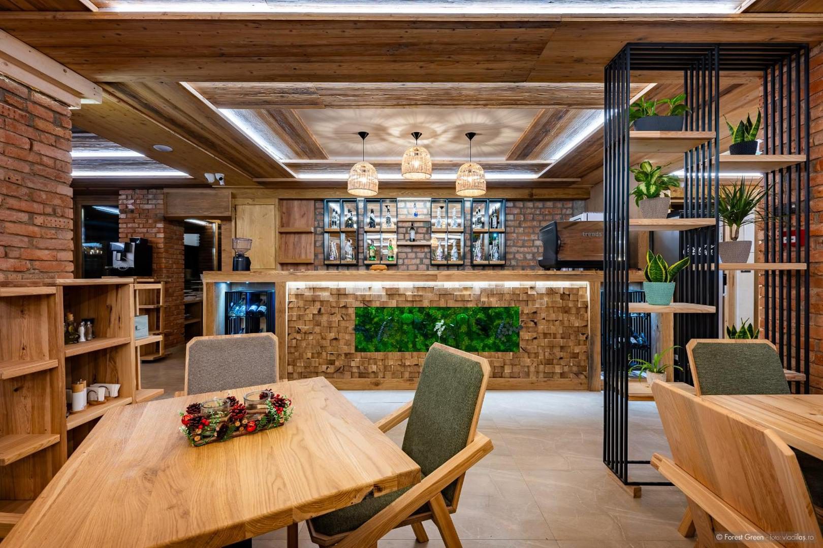 Forest Green & Spa – restaurant și bar Forest Green & Spa – restaurant și bar