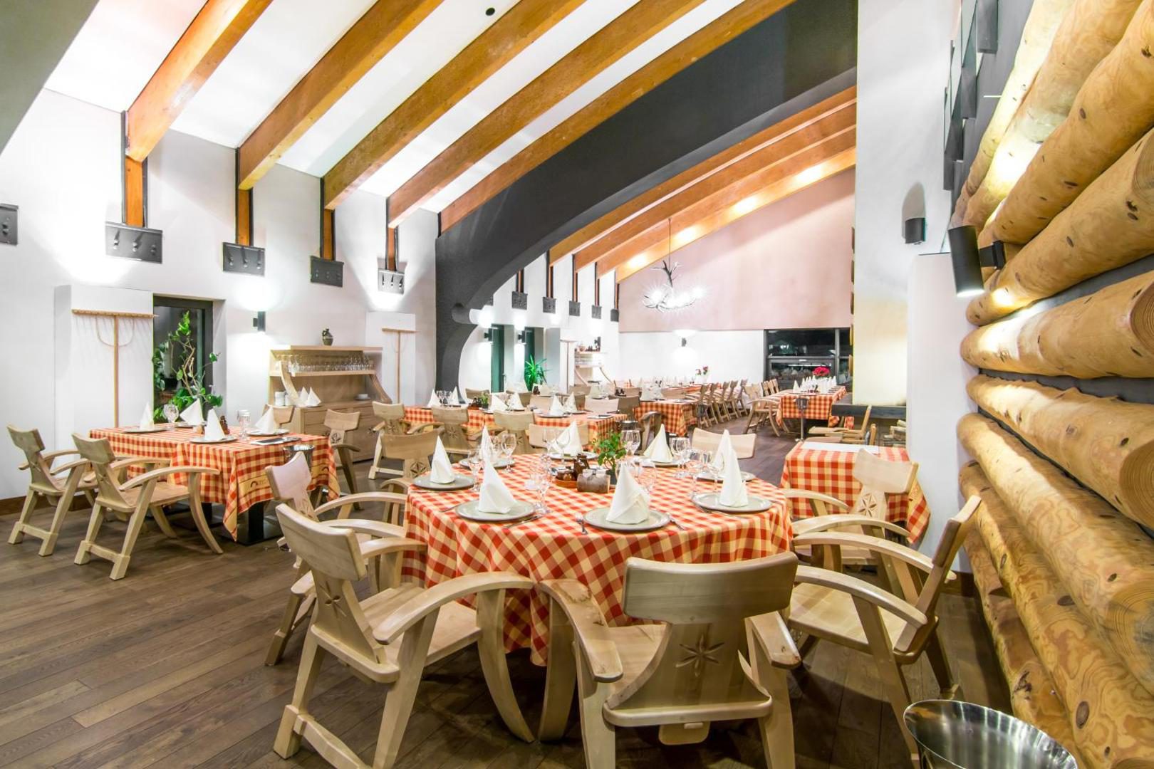 Hotel Orizont Predeal – restaurantul hotelului Hotel Orizont Predeal – restaurantul hotelului