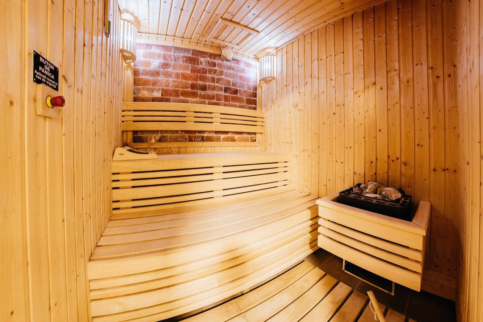 Piatra Pinului Ski & Spa – saună în centrul de wellness Piatra Pinului Ski & Spa – saună în centrul de wellness