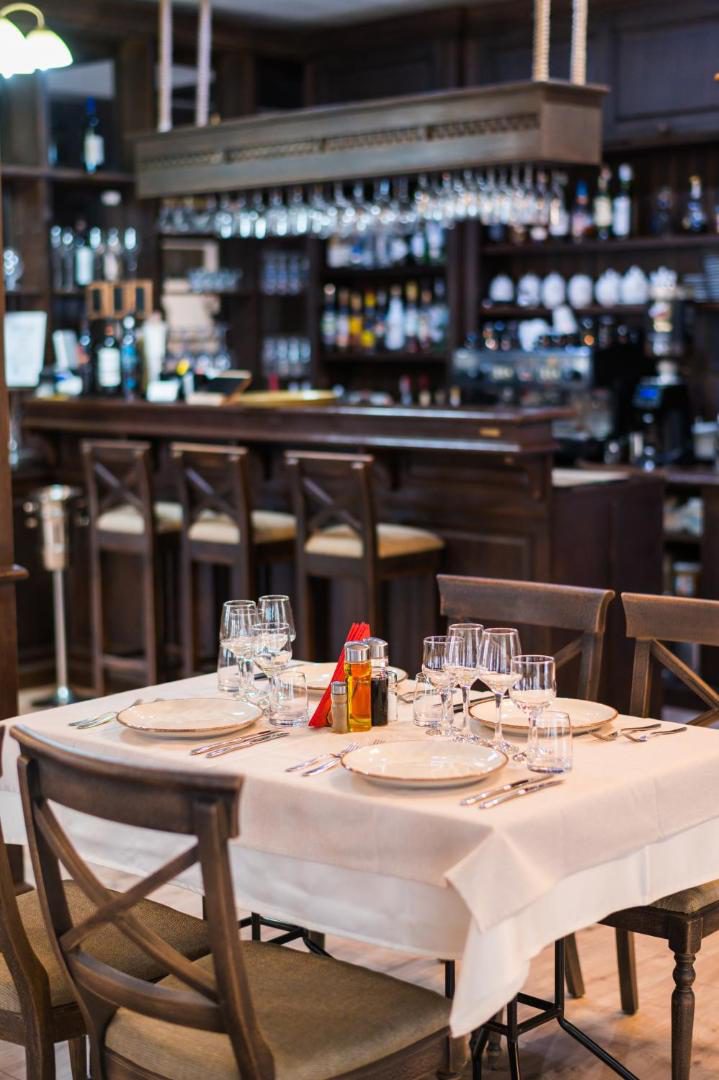 Piatra Pinului Ski & Spa – restaurantul Ariniș Piatra Pinului Ski & Spa – restaurantul Ariniș