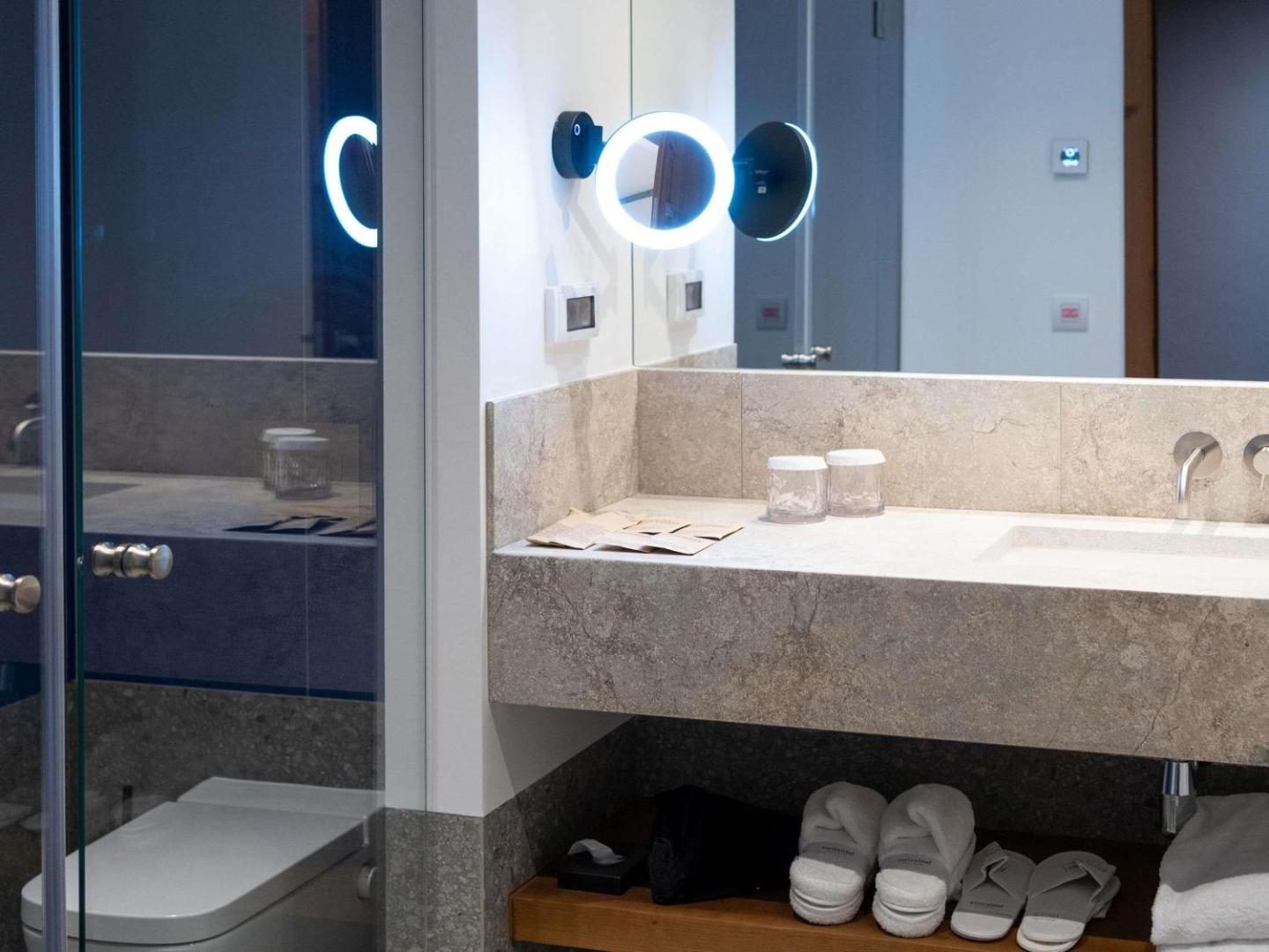 Swissôtel Poiana Brașov – baie privată Swissôtel Poiana Brașov – baie privată