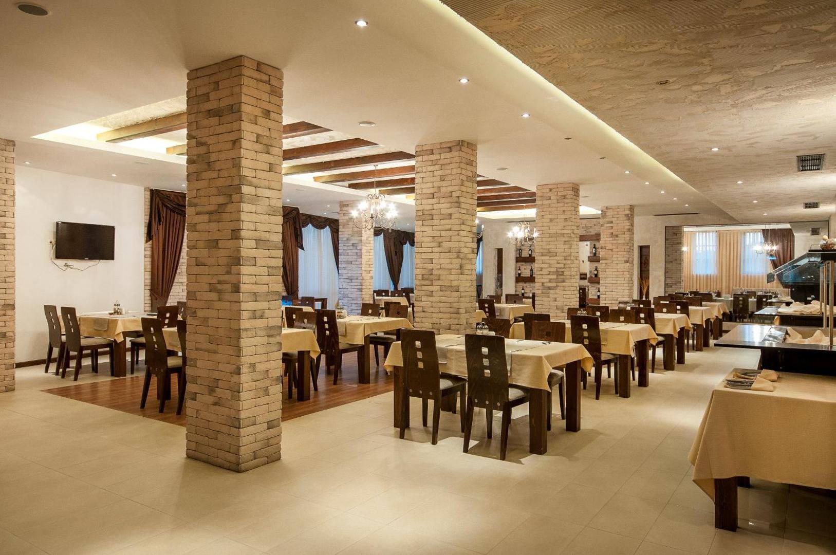 Grand Royale Apartment Complex & Spa – sala de restaurant Grand Royale Apartment Complex & Spa – sala de restaurant