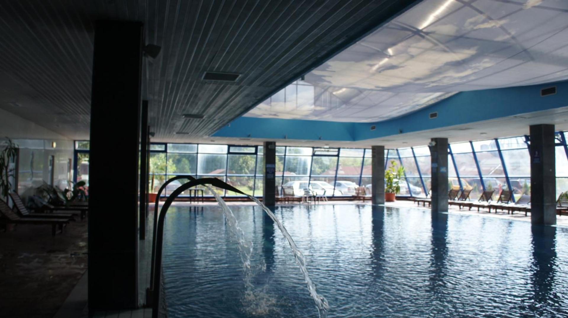 Hotel President Băile Felix – piscină interioară acoperită Hotel President Băile Felix – piscină interioară acoperită