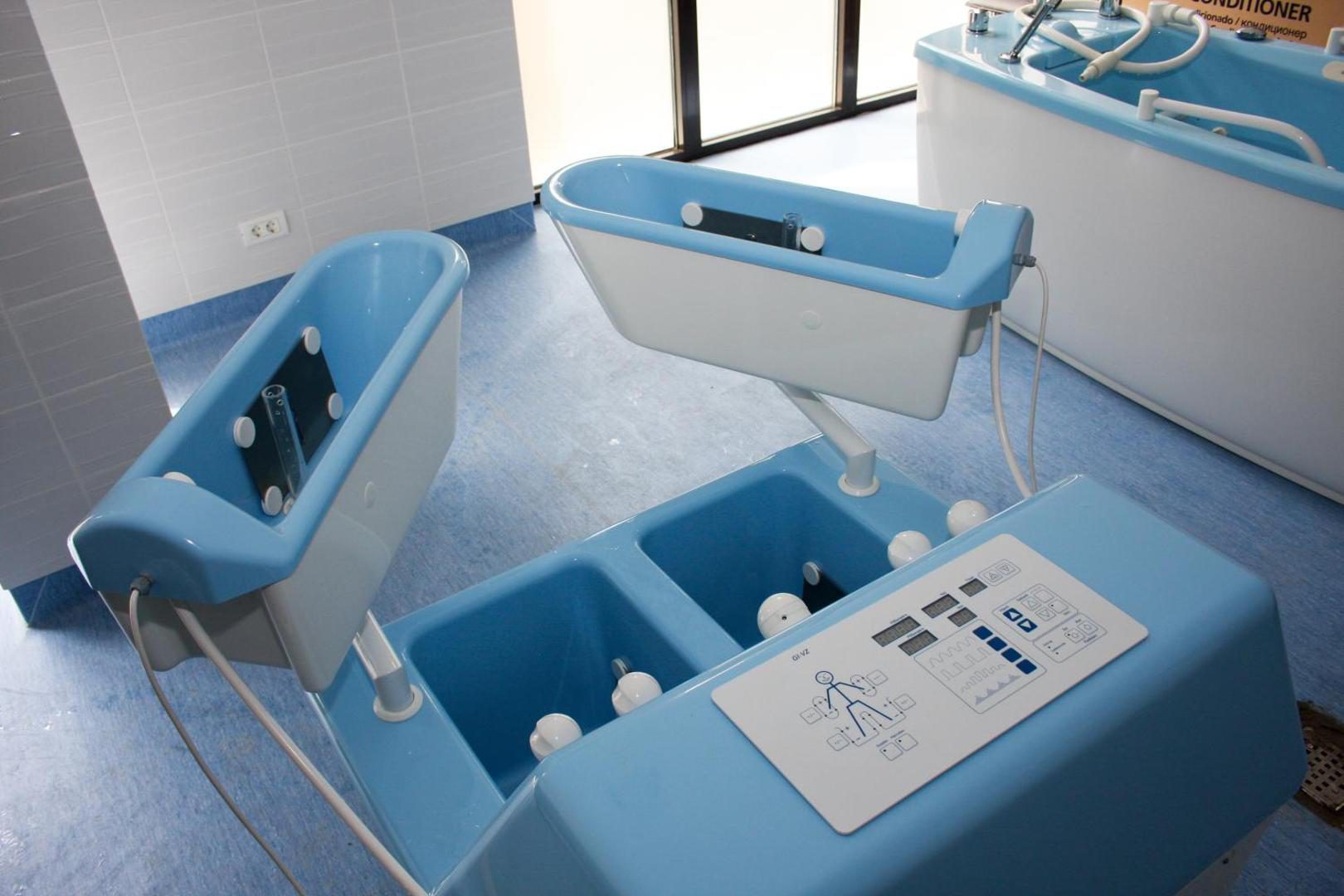 Hotel President Băile Felix – zona de wellness cu cadă cu hidromasaj Hotel President Băile Felix – zona de wellness cu cadă cu hidromasaj
