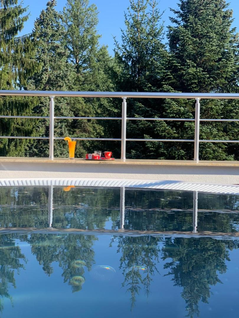 Jacuzzi pe terasă, Family Hotel Makedonska Kruchma Dobrinishte Jacuzzi pe terasă, Family Hotel Makedonska Kruchma Dobrinishte