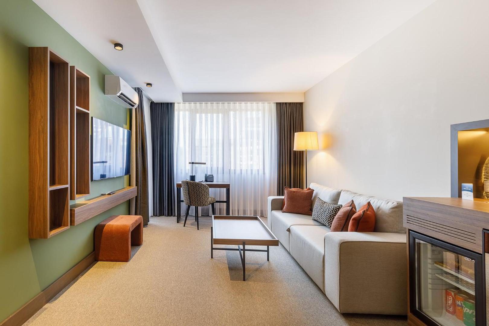 Regnum Bansko Ski Hotel & SPA – suită cu accente verzi Regnum Bansko Ski Hotel & SPA – suită cu accente verzi