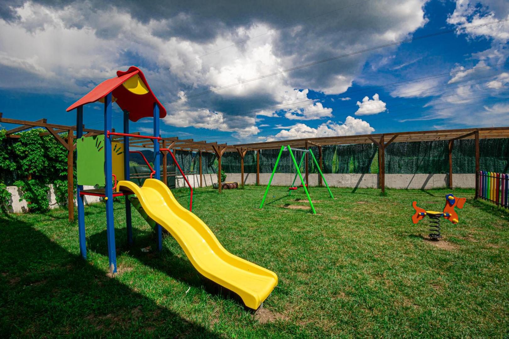 Loc de joacă pentru copii, Thermal Hotel Seven Seasons Banya Loc de joacă pentru copii, Thermal Hotel Seven Seasons Banya