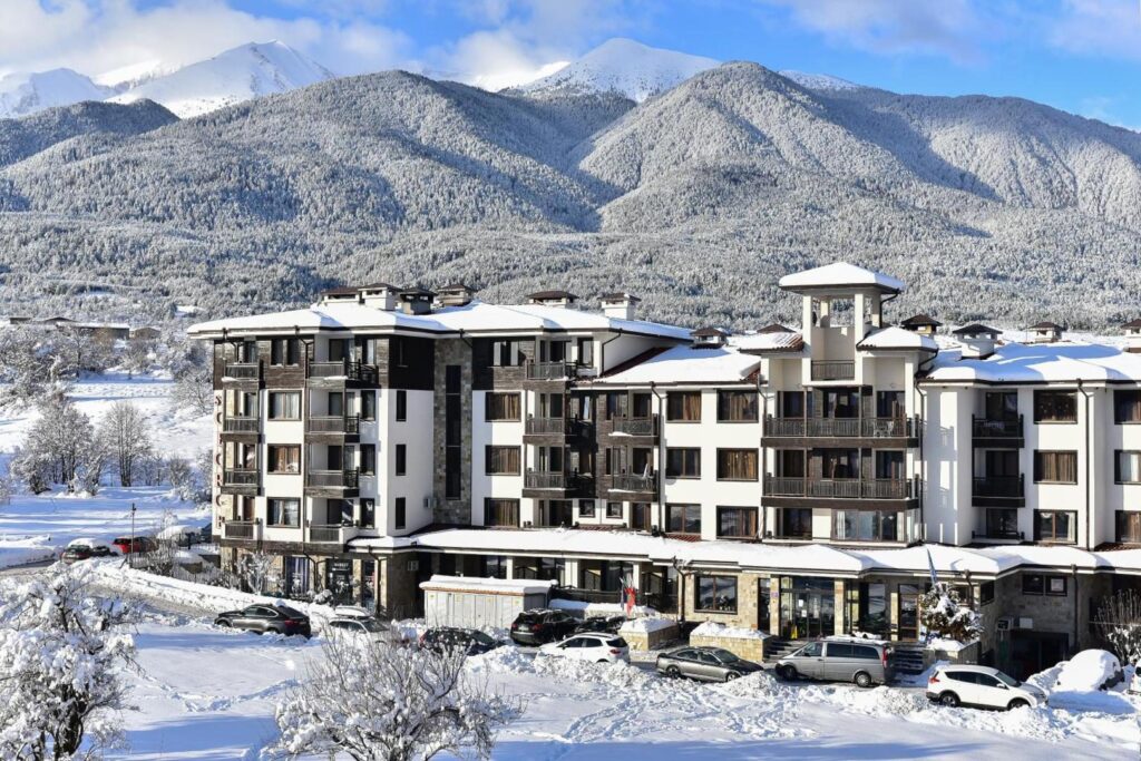 St George Ski & Holiday – vedere exterioară pe timp de iarnă