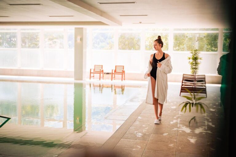 Bacolux Diana Herculane – piscina interioară încălzită