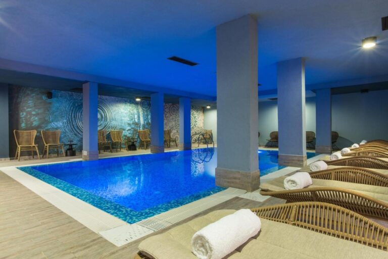 Piscină interioară încălzită cu ambianță, Ores Boutique Hotel Bansko