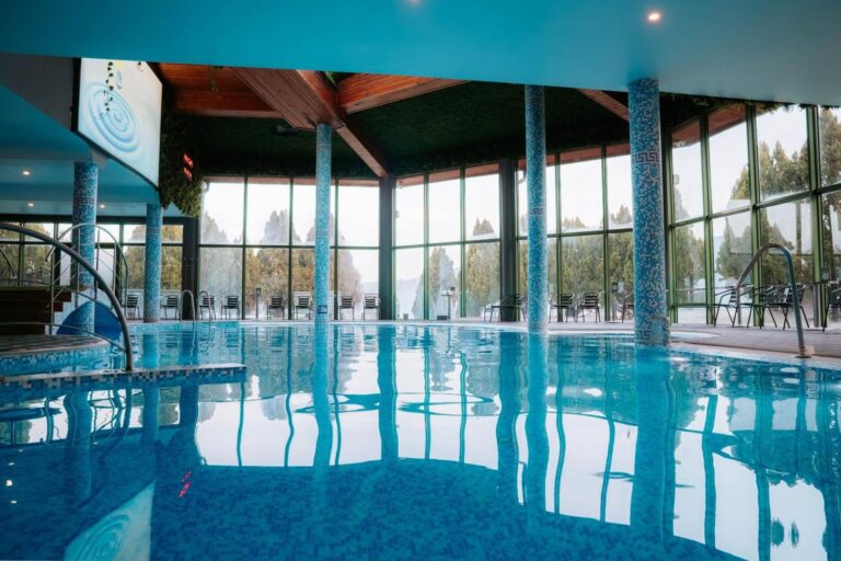 SPA Hotel Olymp – piscină interioară cu apă minerală în Velingrad