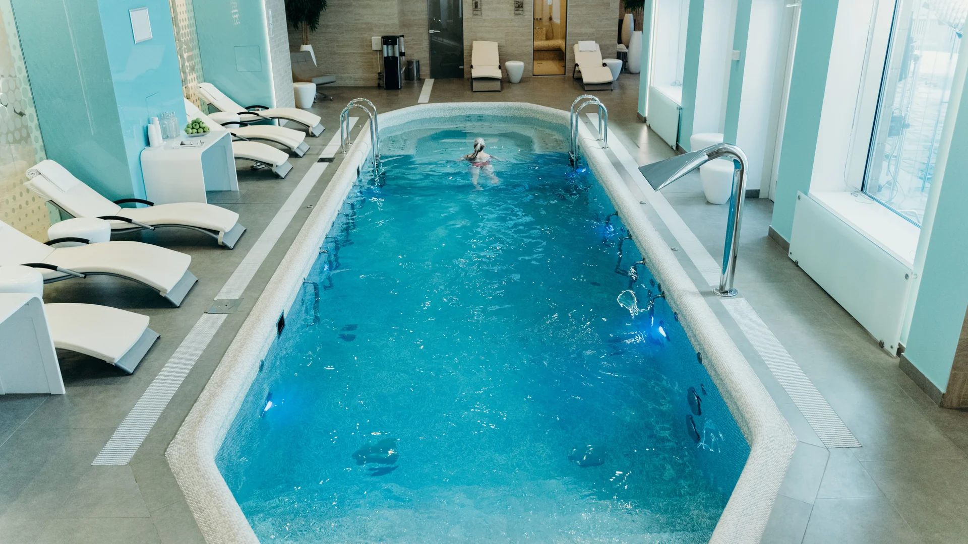 cazare cu piscina interioara din Romania
