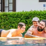cazare cu piscina pentru familii cu copii in Romania
