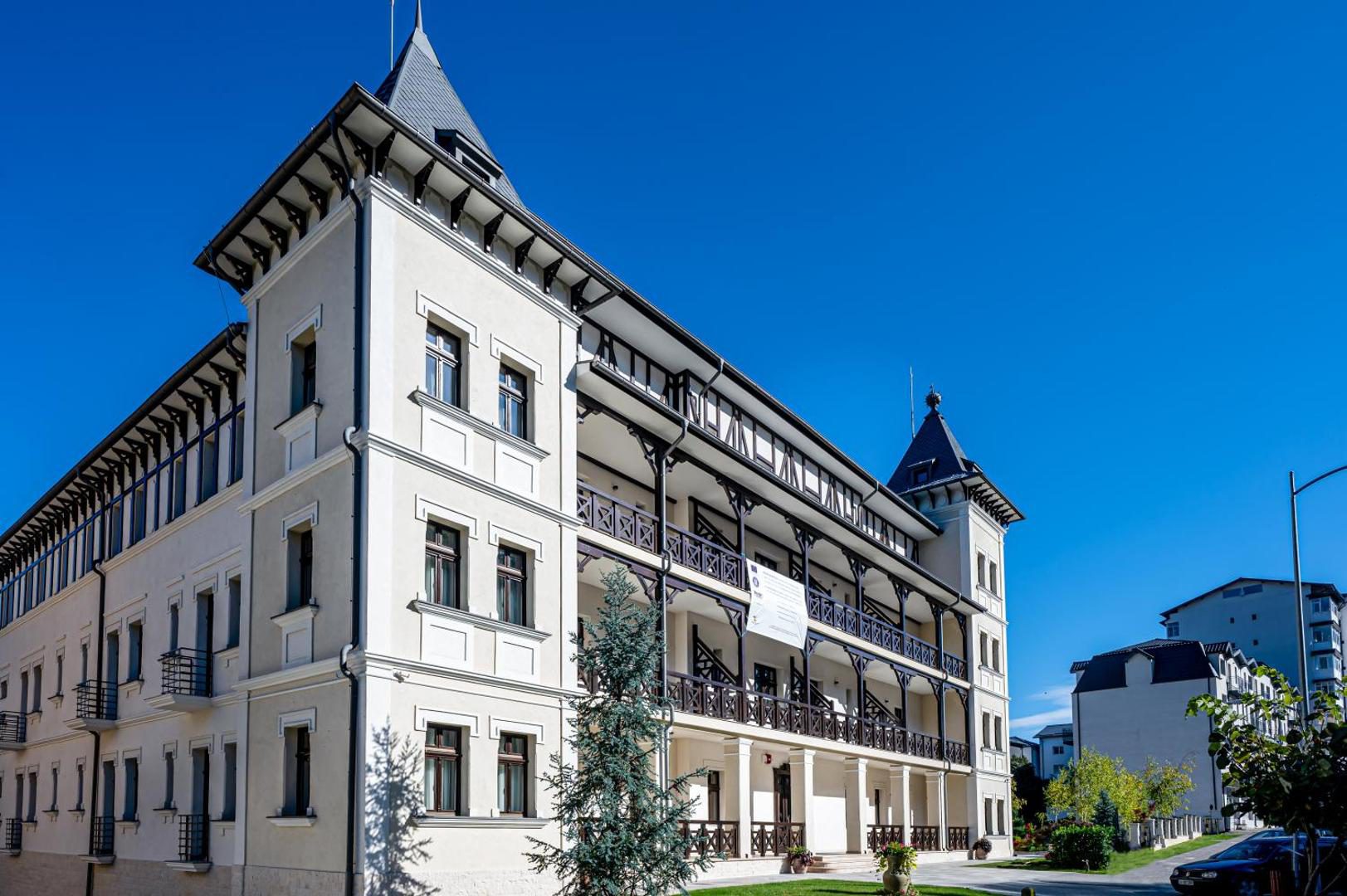 Clădirea Hotel Carolin din Călimănești Clădirea Hotel Carolin din Călimănești