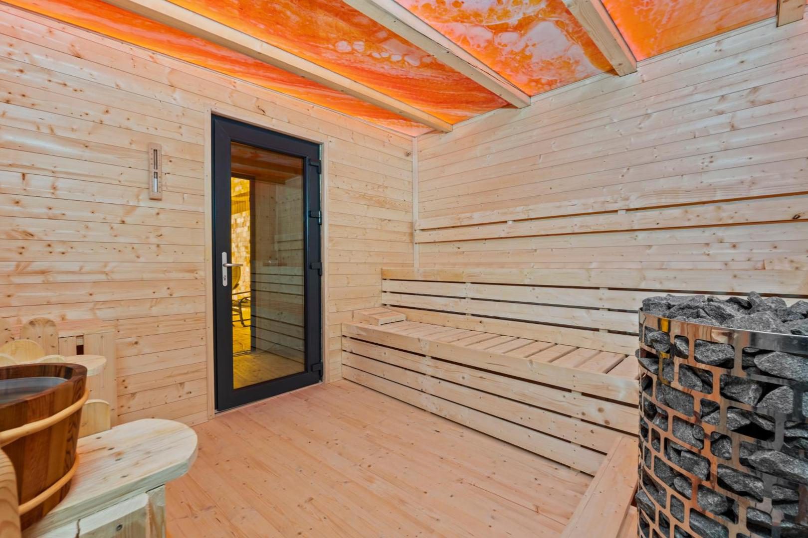 Transylvania House – sauna din zona de wellness Transylvania House – sauna din zona de wellness
